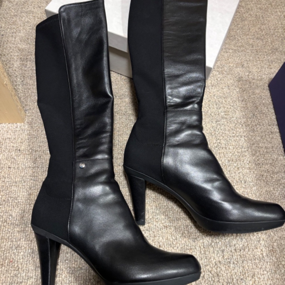 Stuart Weitzman boots - Picture 2 of 3